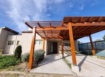 Casa · 80m² · 2 Ambientes · 1 Cochera · Casa en Venta - Complejo Las Palmas