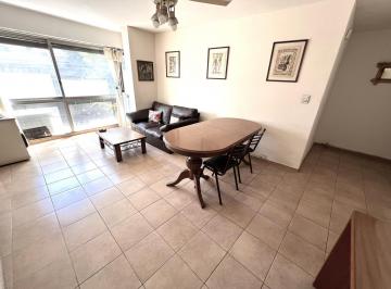 Oficina comercial · 64m² · 3 Ambientes · Oficina de 3 Amb. Al Frente - Apto Profesional - Exc. Ubicación