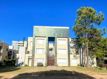 Casa · 58m² · 3 Ambientes · 1 Cochera · Duplex en Venta, Pinamar, Moderno, Gas Natural, Vista Al Bosque
