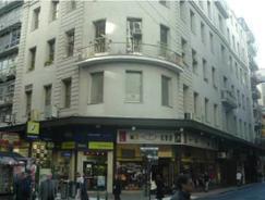 Oficina comercial · 270m² · 1 Cochera · Excelente Oficina con Renta en Plaza San Martín