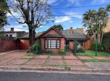 Frente de la casa · Muy Linda Casa en Excelente Ubicación