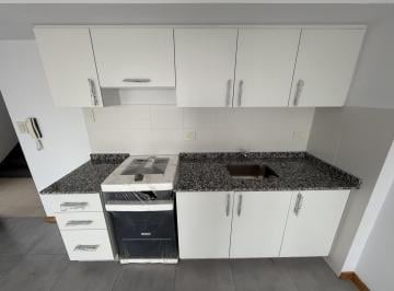 Departamento · 72m² · 3 Ambientes · 1 Cochera · Venta Departamento 3 Ambientes con Cochera y Baulera en Haedo - Apto Credito
