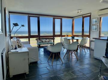 Departamento · 60m² · 3 Ambientes · 1 Cochera · Apartamento - Primera Linea Playa Brava. 2 Dorm. y Garaje