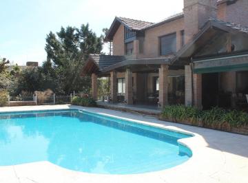Casa · 450m² · 8 Ambientes · 2 Cocheras · Casa en Golfers C. C. Venta, Alquiler Anual / Temporal