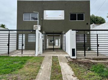 Casa · 74m² · 3 Ambientes · Duplex en Venta en Excelente Zona de Villa Elvira