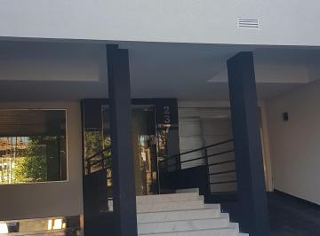 Garage , Lanús · Cochera Fija C/portón Automático ¡Excelente Ubicación!