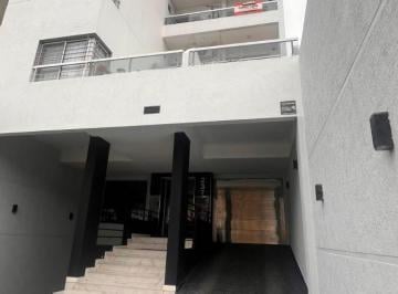 Garage , Lanús · ¡Cochera en Alquiler Cerca de Lanusita!