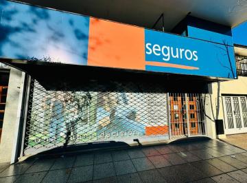 Local comercial · 200m² · 8 Ambientes · Local en Mitre 3000 de Dos Plantas con Subsuelo