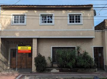 Casa · 230m² · 3 Ambientes · 2 Cocheras · Venta - Av 9 de Julio Al 4500 Lanús Este