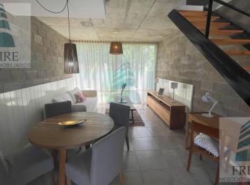 Departamento · 74m² · 3 Ambientes · 1 Cochera · Venta Casa Duplex Tres Ambientes Barrio Cerrado Pilar La Lonja | con Jardin