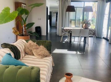 LIVING COMEDOR · Vendo Casa Tejas 4