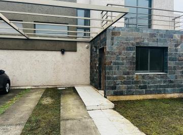 Foto · Duplex en Venta 2 Dorm con Jardin La Calera Los Prados Buena Ubicación. con Escritura