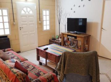 Casa · 165m² · 5 Ambientes · 2 Cocheras · Chalet 5 Amb - Piscina - Countries/b. Cerrado