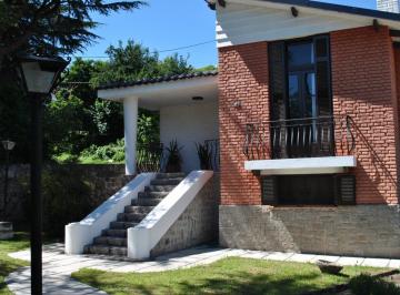Casa de 8 ambientes, Río Ceballos · Casa en Río Ceballos – Alta Categoría, Excelente Mantenimiento y Ubicación