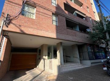 Departamento · 64m² · 6 Ambientes · 1 Cochera · Venta Departamento - 2 Dorm. C/ Patio y Cochera - B° Caseros Apto Credito Bancor