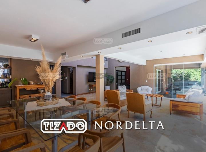 Casa · 276m² · 4 Ambientes · 2 Cocheras
