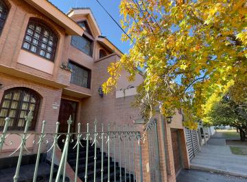 Casa de 10 ambientes, Salta · Venta - Casa en Tres Cerritos, Salta.