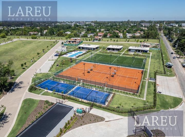 Terreno · 641m²