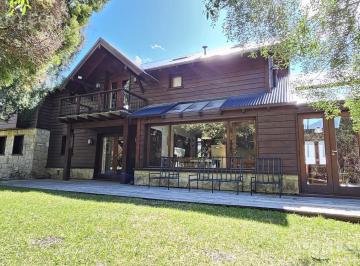 Casa · 350m² · 6 Ambientes · 1 Cochera · Casa - La Rinconada