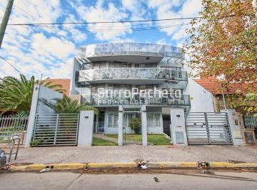 Departamento · 44m² · 2 Ambientes · 1 Cochera · Venta Depto 2 Amb con Gran Patio y Cochera en Ramos Mejia.
