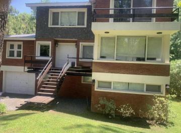 Casa · 420m² · 6 Ambientes · 1 Cochera · Venta Casa 6 Ambientes Carilo