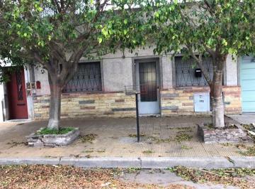 PH · 120m² · 5 Ambientes · 1 Cochera · Propiedad con Dos Departamentos en Lomas del Mirador