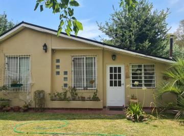 Casa de 4 ambientes, San Miguel del Monte · Casa 4 Ambientes en Venta en San Miguel del Monte C/pileta y Jardín.