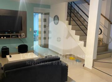 Casa · 84m² · 4 Ambientes · 1 Cochera · Duplex Triplex en Venta en Quilmes