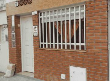 EXCELENTE DUPLEX DOS AMBIENTES RECICLADO A NUEVO · Excelente Duplex Dos Ambientes Reciclado a Nuevo