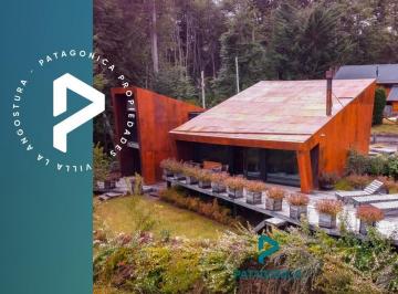 Casa · 150m² · 4 Ambientes · Venta - Casa de Estilo Moderno en Faldeo Manzano