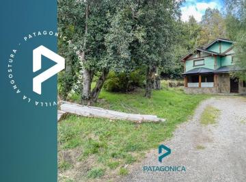 Casa · 150m² · 4 Ambientes · Venta – Casa de 150 m², Sobre Lote de 1000 m² en Lomas del Correntoso, Villa La Angostura