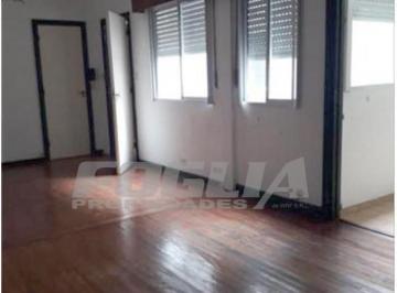 Departamento · 73m² · 3 Ambientes · Luis Saenz Peña 1400 3 Amb con Dependencia.
