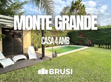 Casa · 135m² · 4 Ambientes · 2 Cocheras · Casa en Venta 4 Ambientes en El Barrio Los Mirasoles con Pileta