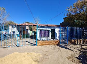 Casa · 83m² · 5 Ambientes · Casa en Venta en Merlo