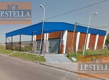Bodega-Galpón · 290m² · Galpón Comercial en Esquina con 290 m² Edif. S/ Lote de 380 m² - Moron