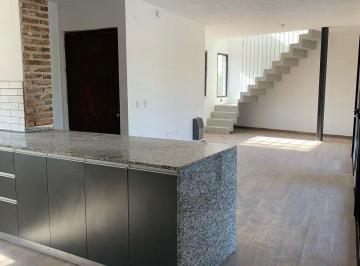 Casa · 278m² · 5 Ambientes · 2 Cocheras · Ideal Inverores Rentistas Casa en Venta de 3 Dorm. en La Carolina Apto Credito