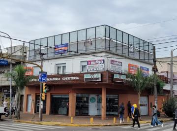 Casa · 565m² · 7 Ambientes · 1 Cochera · Local en Esquina 200 m² – Dpto 4 Amb, Casa 4 Amb y Lote 365 m² San Justo