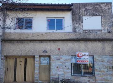 Casa · 150m² · 4 Ambientes · 1 Cochera · Casa Ideal Para Dos Familias