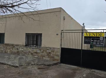 Casa de 6 ambientes, San Rafael · Peculiar Propiedad (Casa + Depto + Galpón), San Juan Bosco 816 / San Rafael