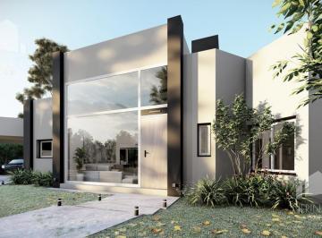 Terreno · 230m² · 5 Ambientes · 1 Cochera · Venta Casa a Estrenar en Barrio Cerrado Altos del Sol, Ituzaingó Norte Parque Leloir