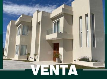 Casa · 235m² · 4 Ambientes · 1 Cochera · La Martona - Club de Campo - Venta - 3Dorm. - Estrenar