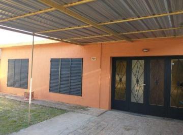 Casa de 2 ambientes, Marcos Paz · Hermosa Casa Sobre Lote Propio de Cuatro Ambientes