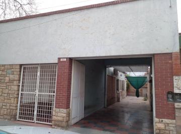 Casa · 220m² · 6 Ambientes · 2 Cocheras · Venta Casa Mas Departamento San Jose Guaymallen