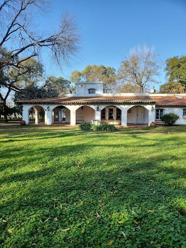 Terreno · 869m²