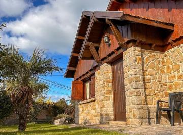 PH · 250m² · 6 Ambientes · PH en Punta Mogotes