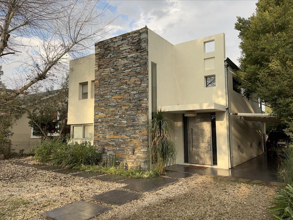barrio privado golf ranelagh