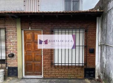 PH de 2 ambientes, La Matanza · Duplex de 2 Amb. con Patio y Entrada de Auto - Apto Credito!