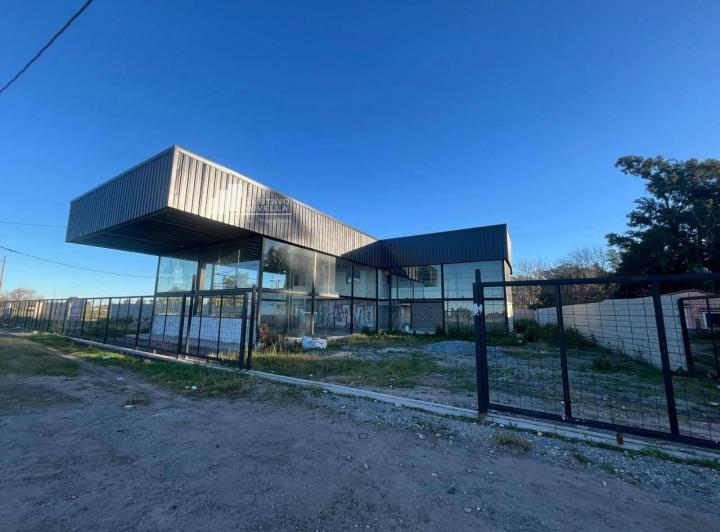 Local comercial · 352m²