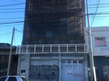 Bodega-Galpón · 800m² · Galpon Sobre Rodolfo Lopez