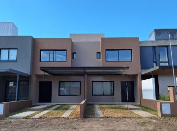 Foto · Duplex en Venta 3 Dorm Colinas de Manantiales!